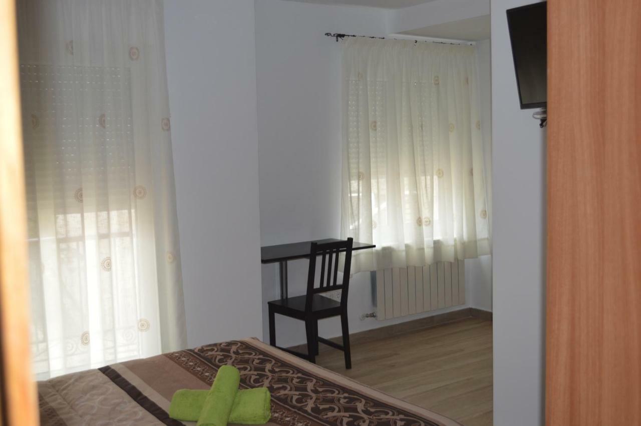 Hostal Rural Amador Puente de Vadillos Exteriér fotografie
